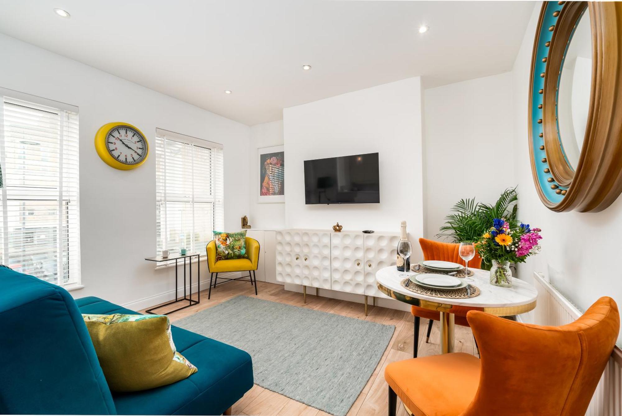 Apartment Hatter's Haven Luxury Appartment, Near Airport & Town Center