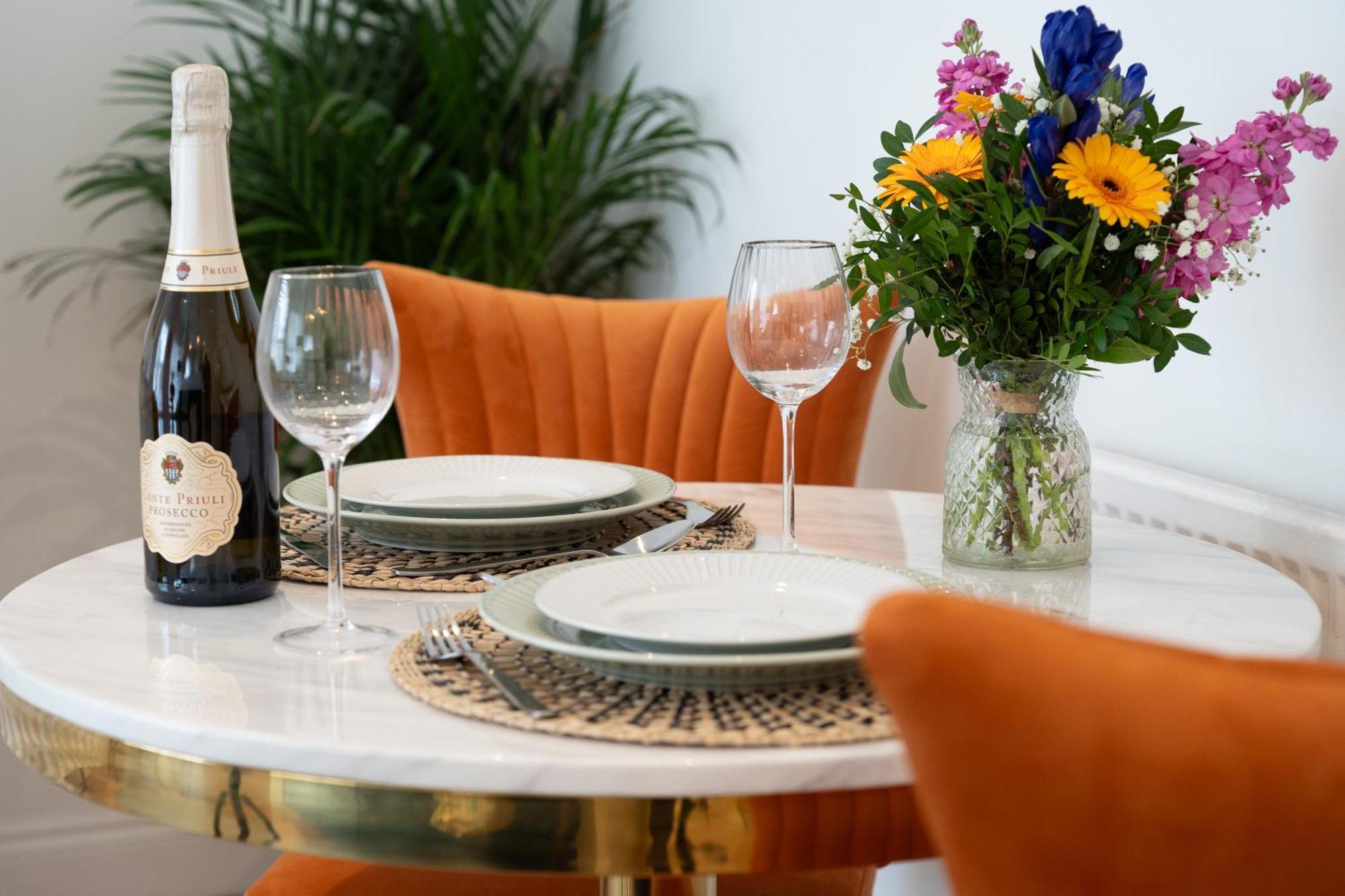 Apartment Hatter's Haven Luxury Appartment, Near Airport & Town Center Luton (Bedfordshire)